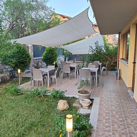 B&B Villa Chiara Bed And Breakfast Таорміна Екстер'єр фото