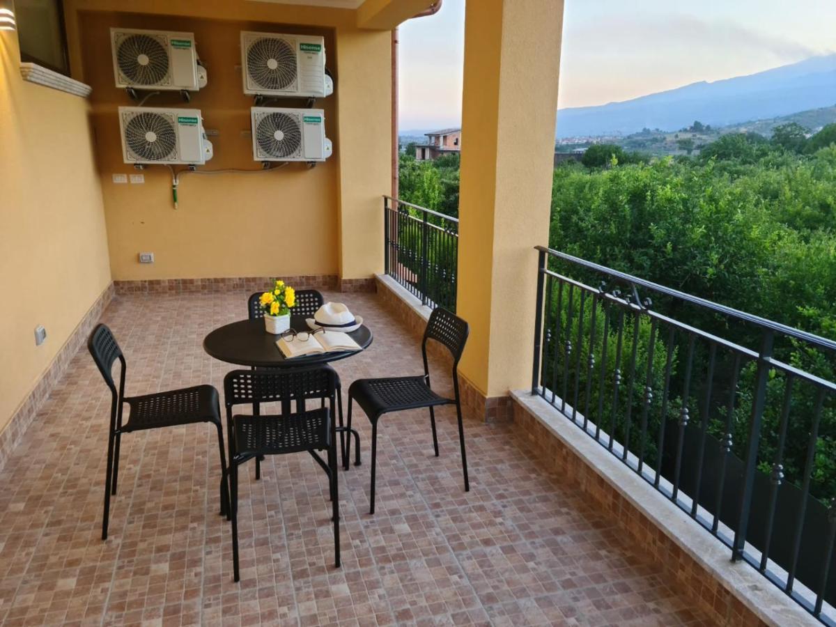 B&B Villa Chiara Bed And Breakfast Таорміна Екстер'єр фото