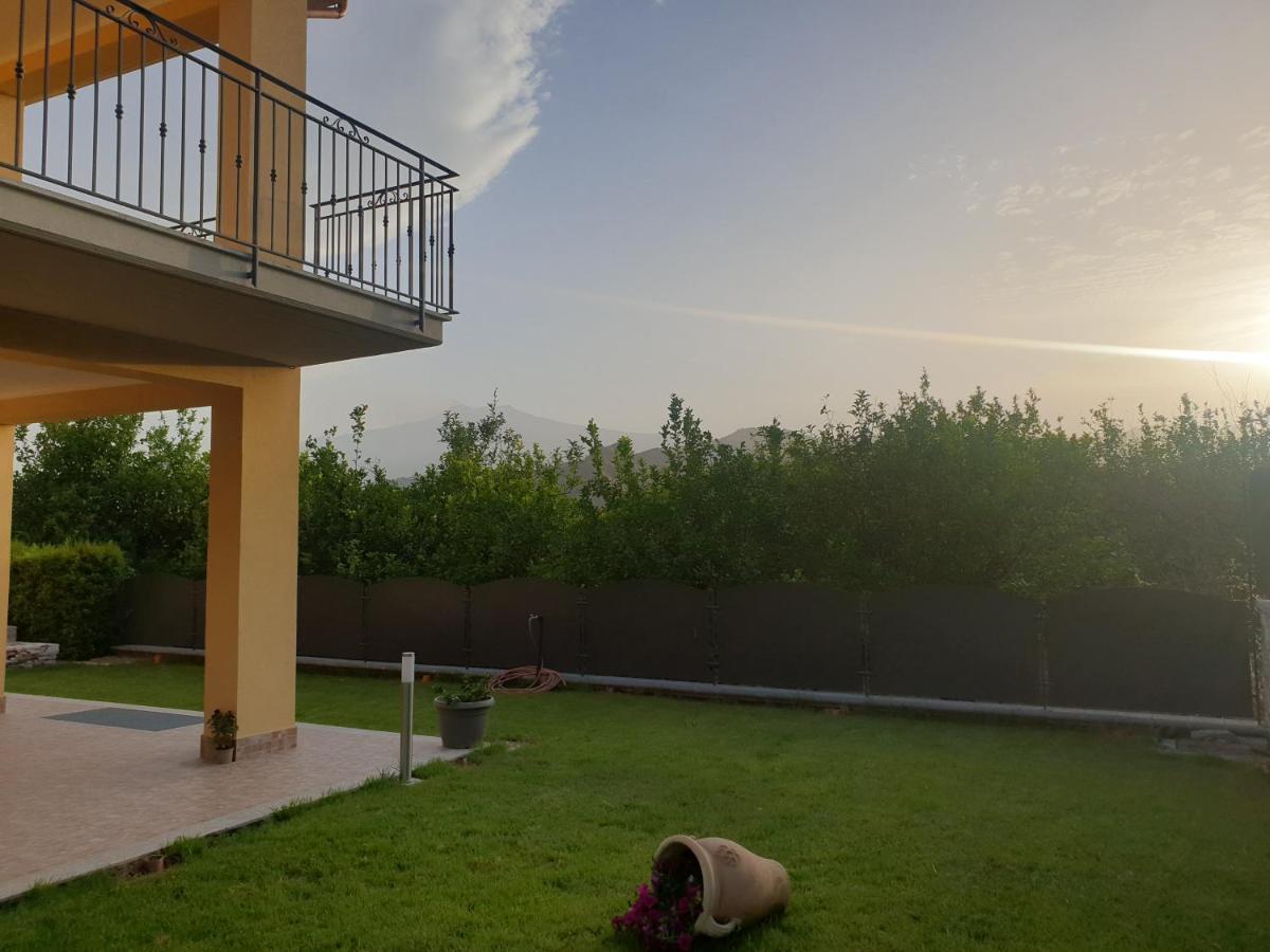 B&B Villa Chiara Bed And Breakfast Таорміна Екстер'єр фото